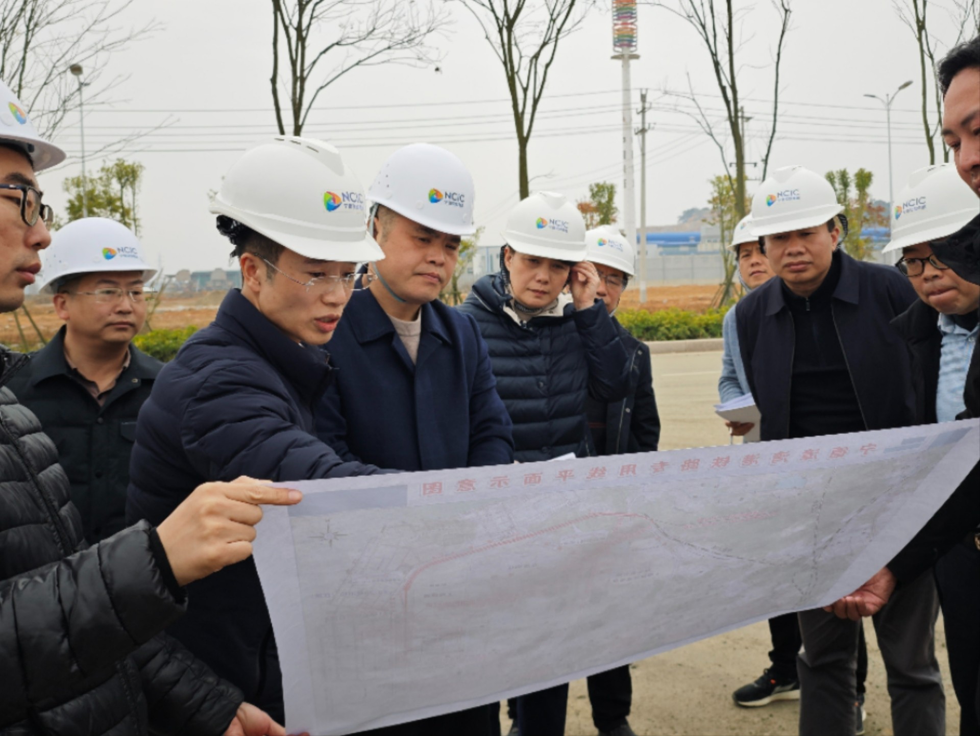2024-2-29市交投集團(tuán)領(lǐng)導(dǎo)深入市交投物流集團(tuán)項(xiàng)目一線調(diào)研，章佳琦拍攝2.jpg