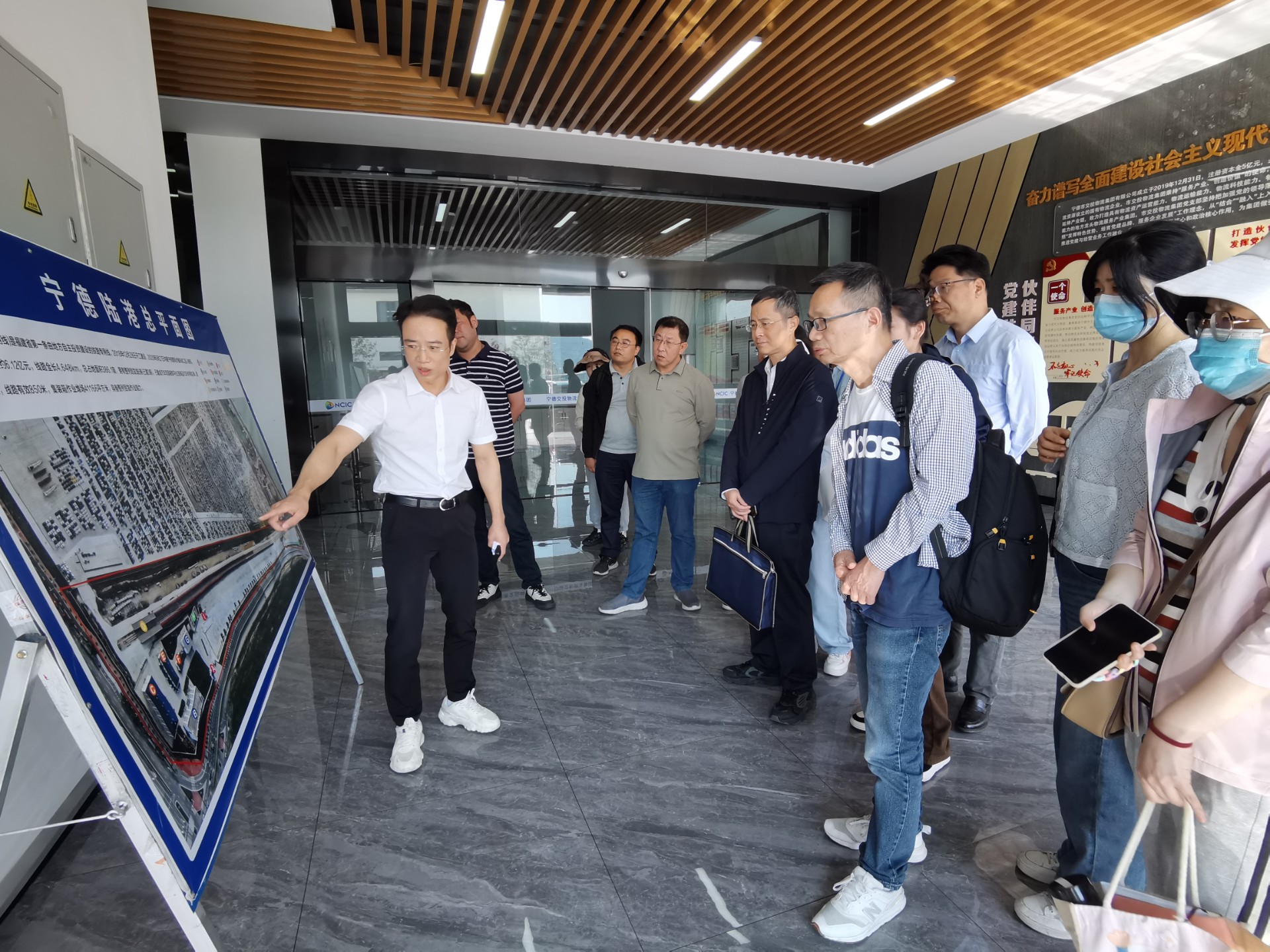 寧德汽車基地項(xiàng)目鐵路專用線擴(kuò)建工程可研報(bào)告評(píng)估會(huì)順利召開，張長(zhǎng)明拍攝1.jpg