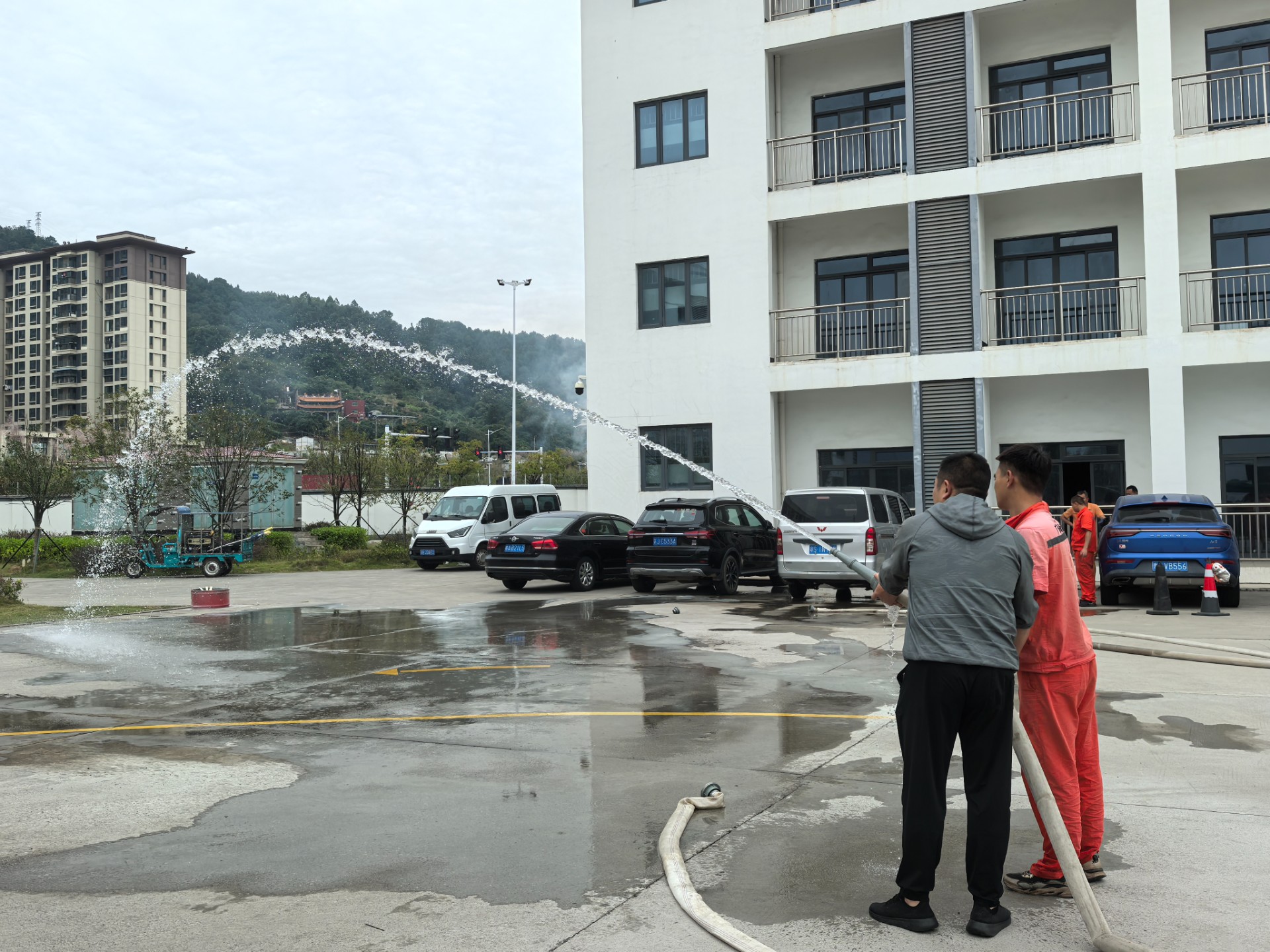 寧德陸港開展“119消防安全日”應(yīng)急演練活動(dòng)，周明組拍攝3.jpg